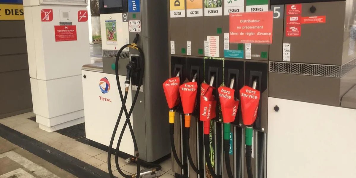 Baisse du prix du carburant : Transporteurs et passagers saluent le geste mais attendent plus