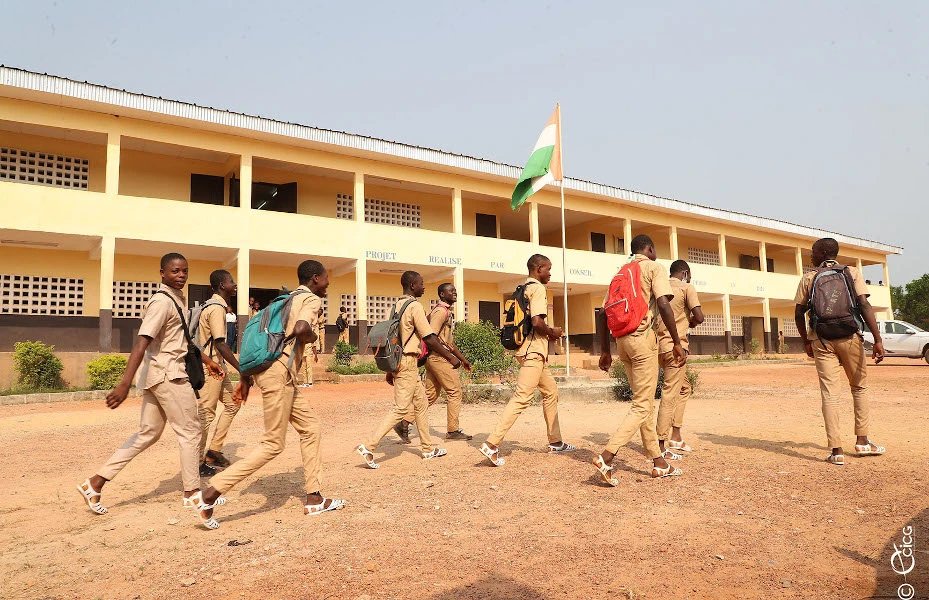 Rentrée scolaire 2025-2026 : A Abengourou, Les élèves prennent d'assaut leurs écoles
