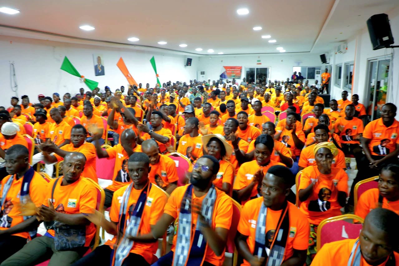 Djébonoua : Des centaines de militants du PDCI rejoignent le RHDP