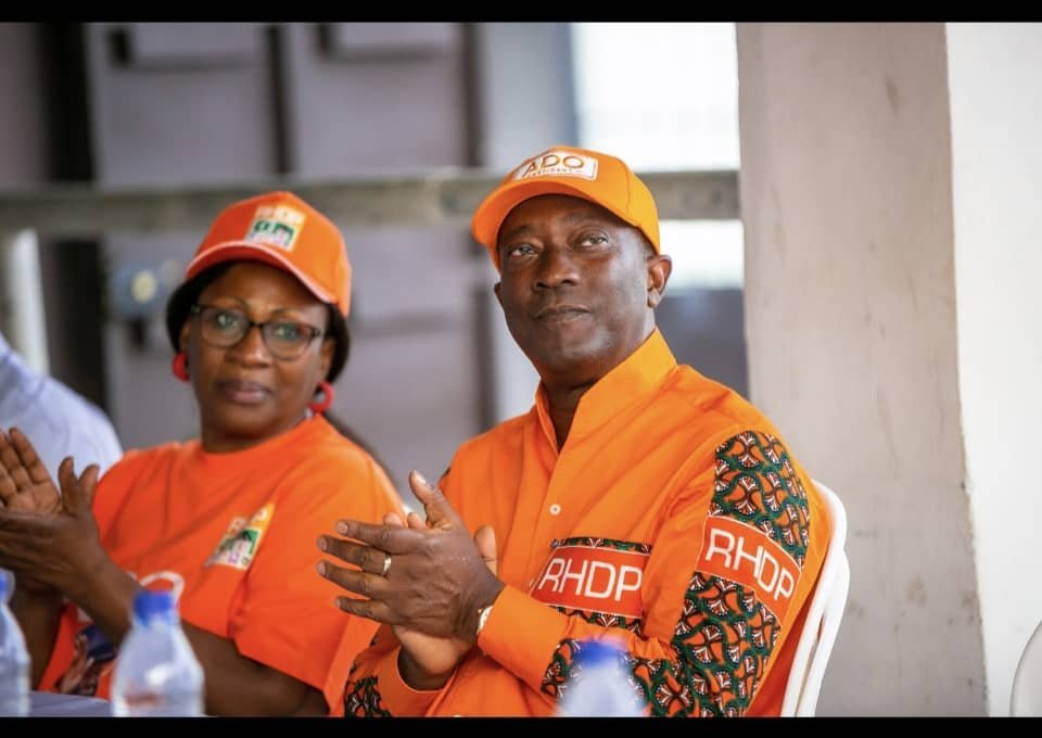 Présidentielle 2025 : Depuis la Cité des Arts à Cocody, Éric Taba “vend” le candidat Alassane Ouattara