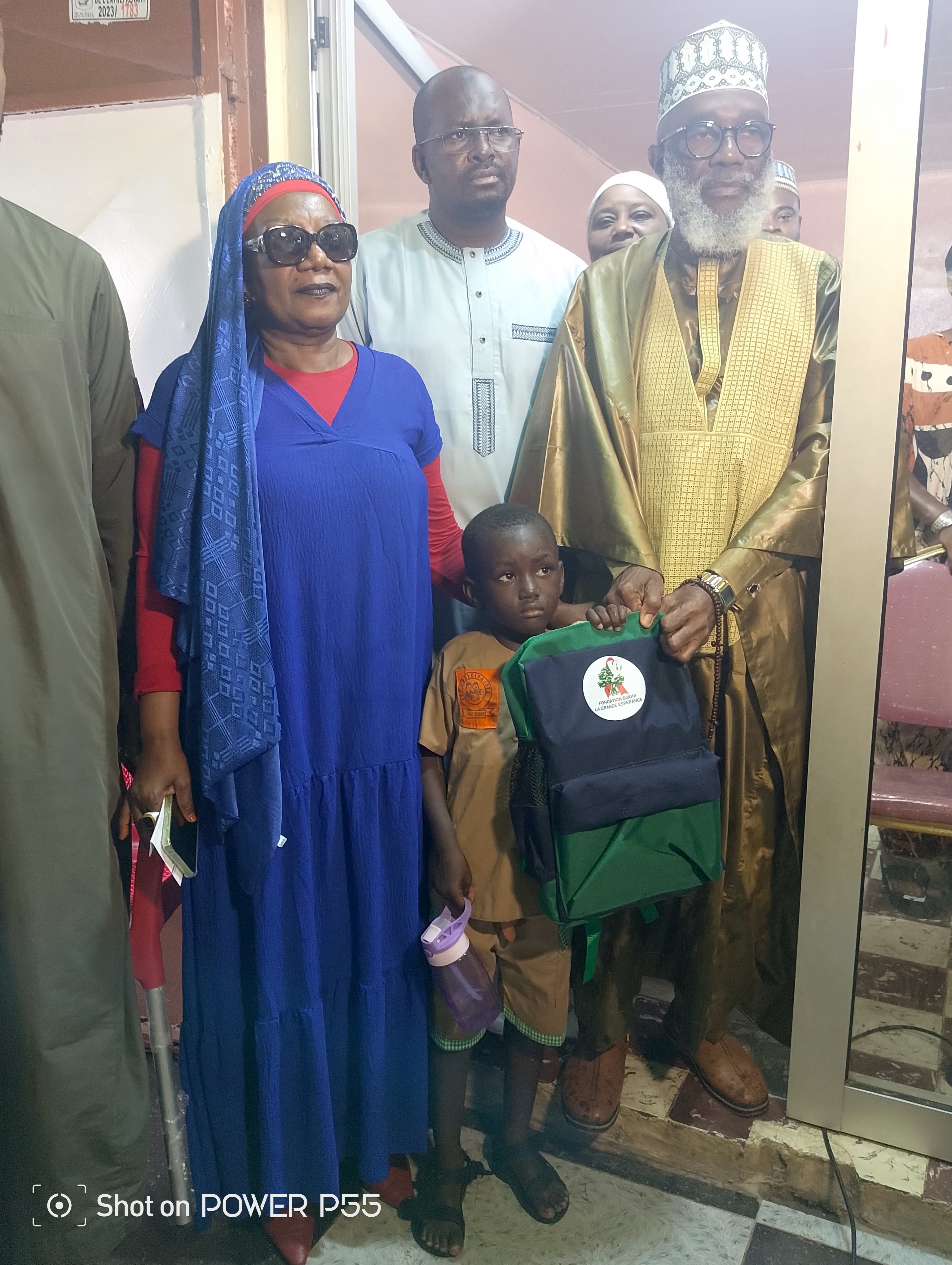 Grand-Bassam : La Fondation Djigui offre des kits scolaires à 87 enfants vulnérables