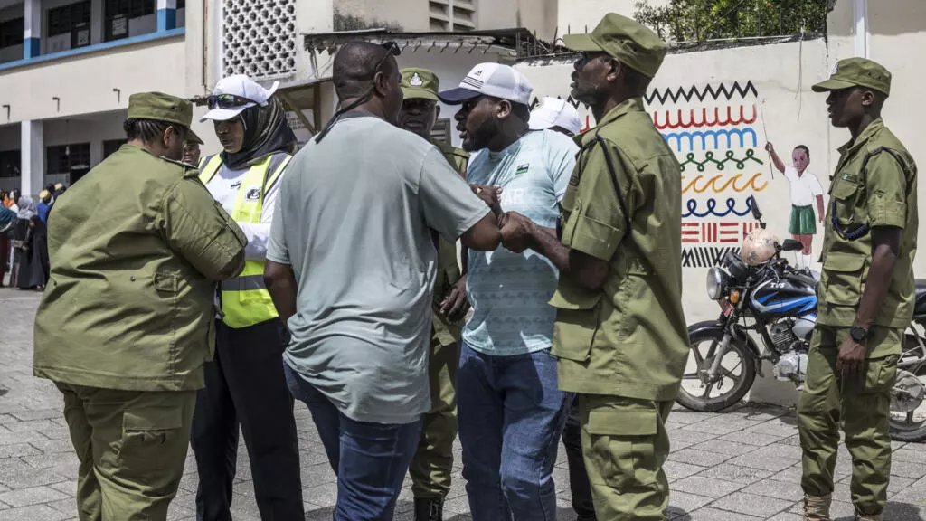 Tanzanie-Présidentielle : Une journée de vote sous tension, entre manifestations et couvre-feu