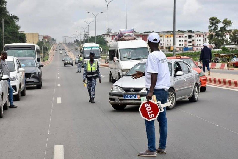 34e édition de la Semaine Nationale de la Sécurité routière : Le système d'éclairage et le dispositif de signalisation au centre d'une campagne à Abidjan
