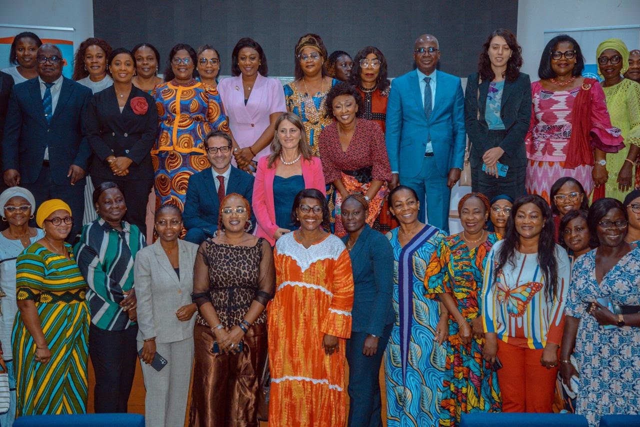 Leadership féminin : Le PNUD et ses partenaires forment les femmes candidates aux législatives