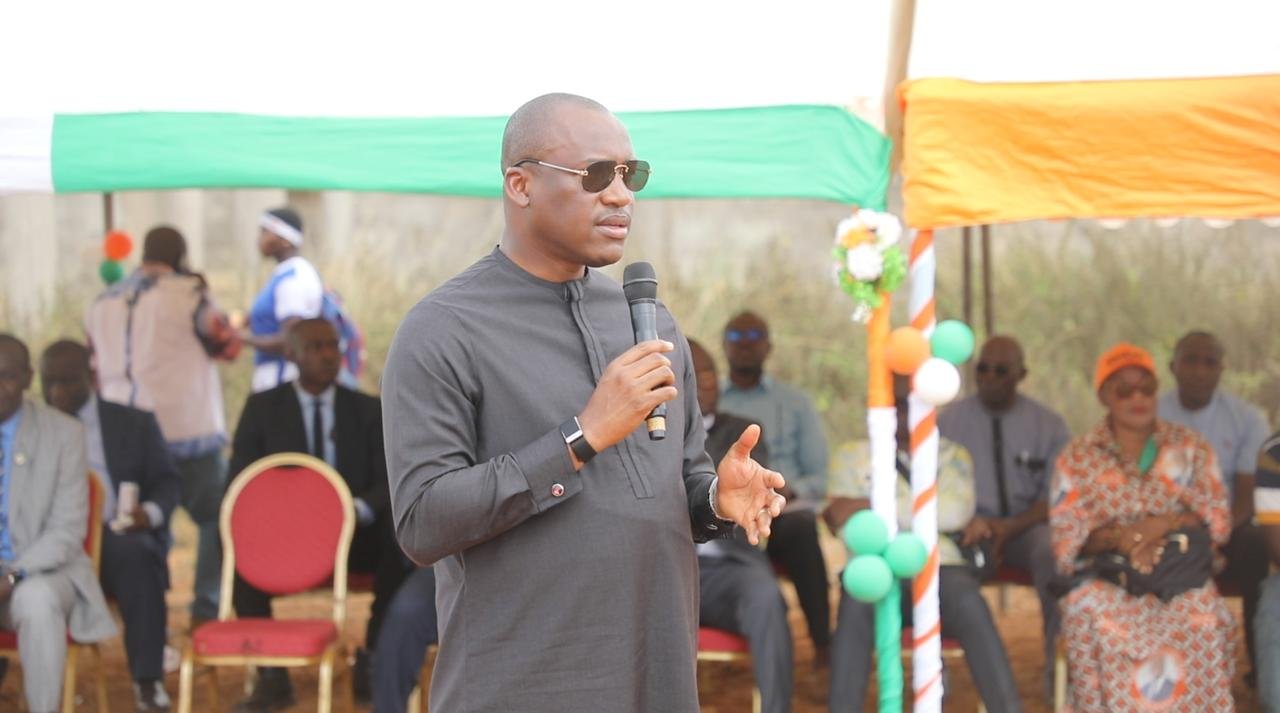 Gonaté et Bédiala : Mamadou Touré échange avec et les communautés Gouro, Baoulé et Malinké  