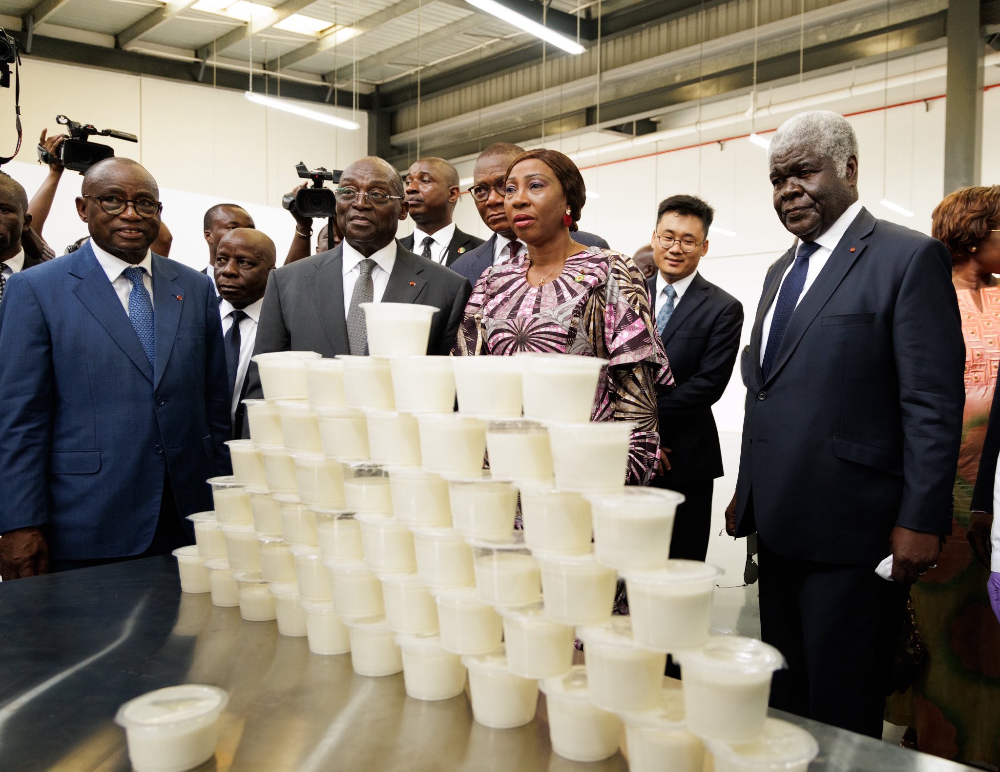 Ouattara travaille pour vous - Ouverture prochaine de plusieurs lycées techniques et professionnels : Comment Ouattara donne une seconde chance à des milliers de jeunes ivoiriens