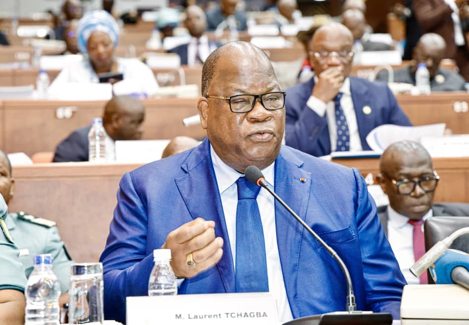 Ministère des Eaux et Forêts : Laurent Tchagba obtient l'approbation des sénateurs pour le projet de budget 2026