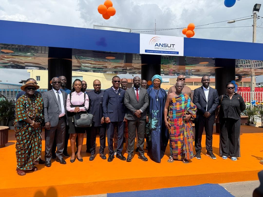 Déploiement  de la connectivité en zones urbaines : La gare routière de Koumassi a son abri connecté 