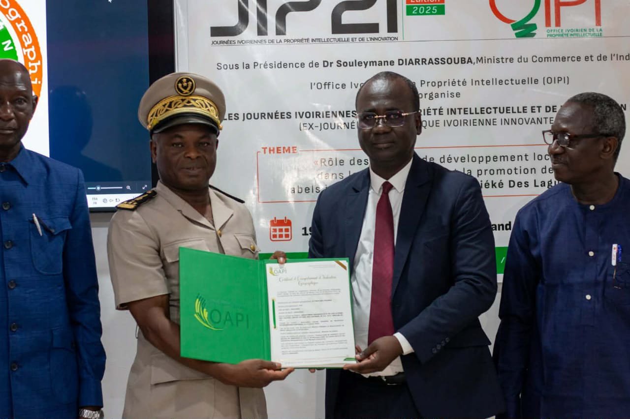 Grand-Lahou : Le certificat IGP de l’Attiéké des Lagunes officiellement remis aux productrices