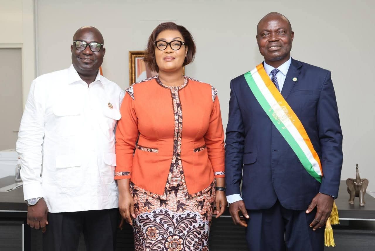 Galebré–Dignago et Guiberoua : Myss Dogo Belmonde remet ses attributs de député à son suppléant