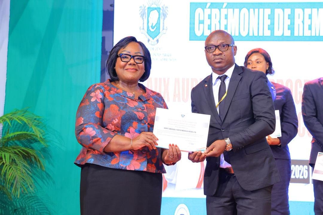 Fonction publique : Plus de 8000 nouveaux fonctionnaires reçoivent des parchemins de fin de formation