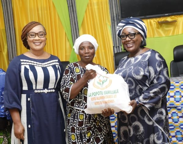 Ouattara travaille pour vous-La Popote Familiale : Quand le gouvernement se met aux côtés des familles vulnérables