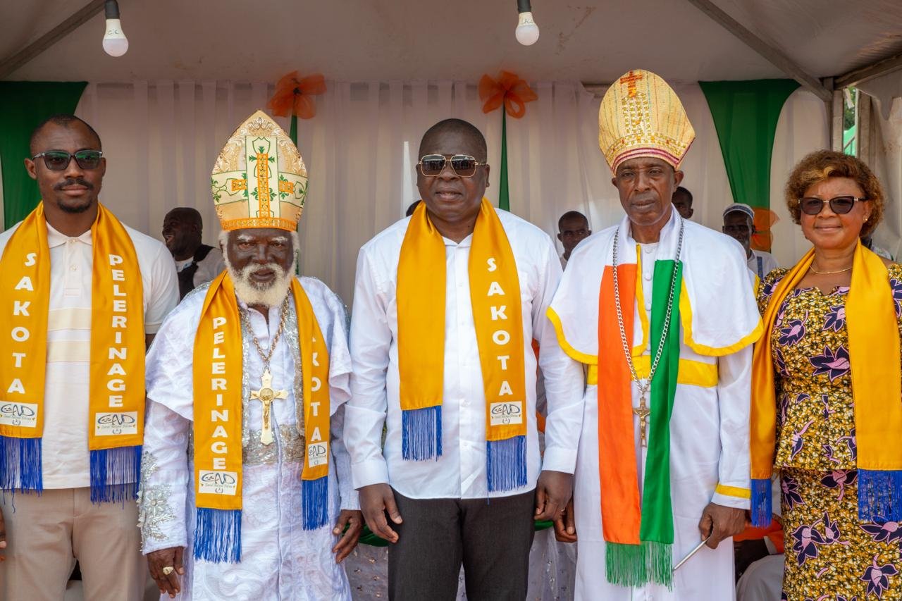 Divo : Amedé Kouakou prie avec les fidèles Dehima à Sakota pour la paix en Côte d’Ivoire