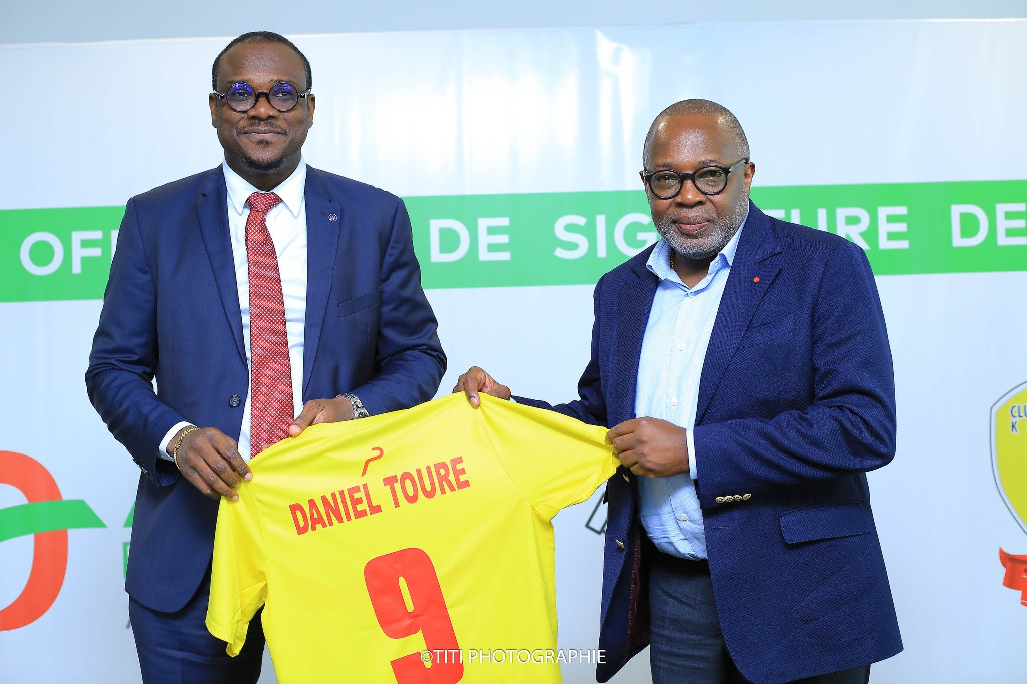 COK-AFG Bank : Un Partenariat pour conquérir l'élite