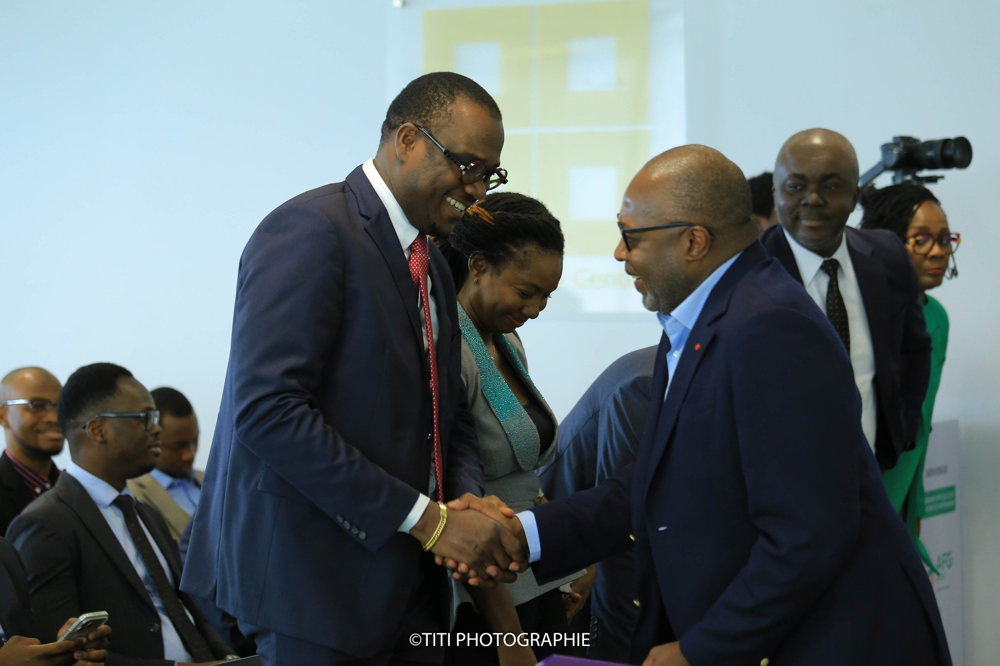 COK-AFG Bank : Un Partenariat pour conquérir l'élite