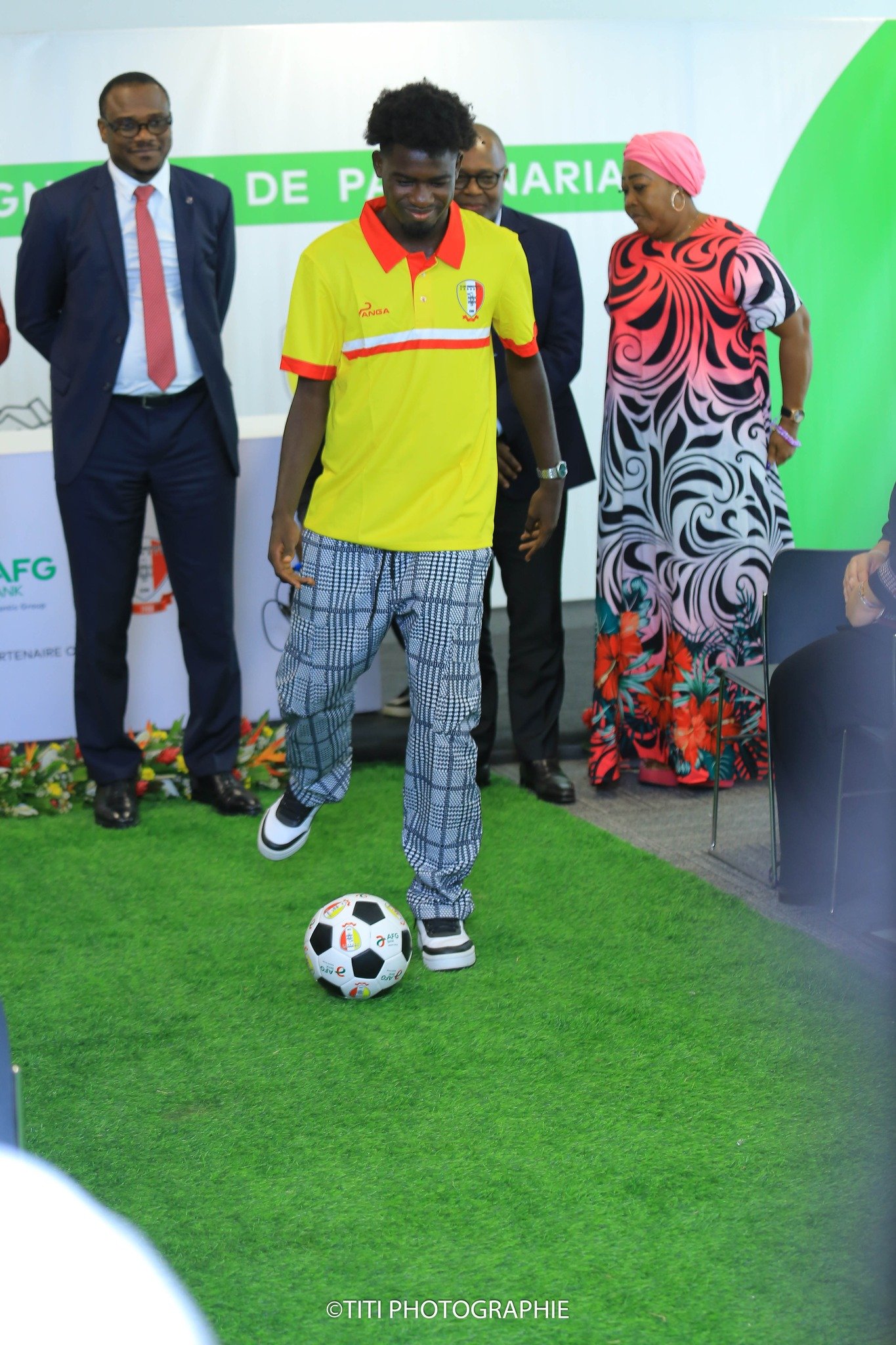 COK-AFG Bank : Un Partenariat pour conquérir l'élite