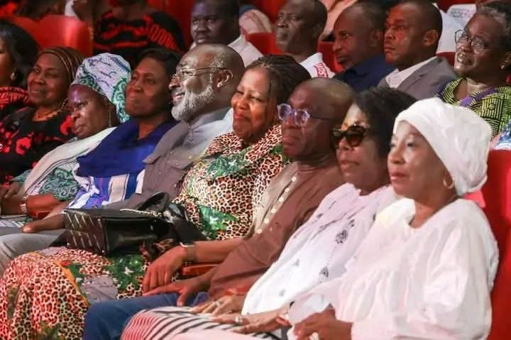 Hommage : Les femmes ivoiriennes rendent un hommage national à Léopoldine Coffie Tiézan, décédée le 5 février dernier