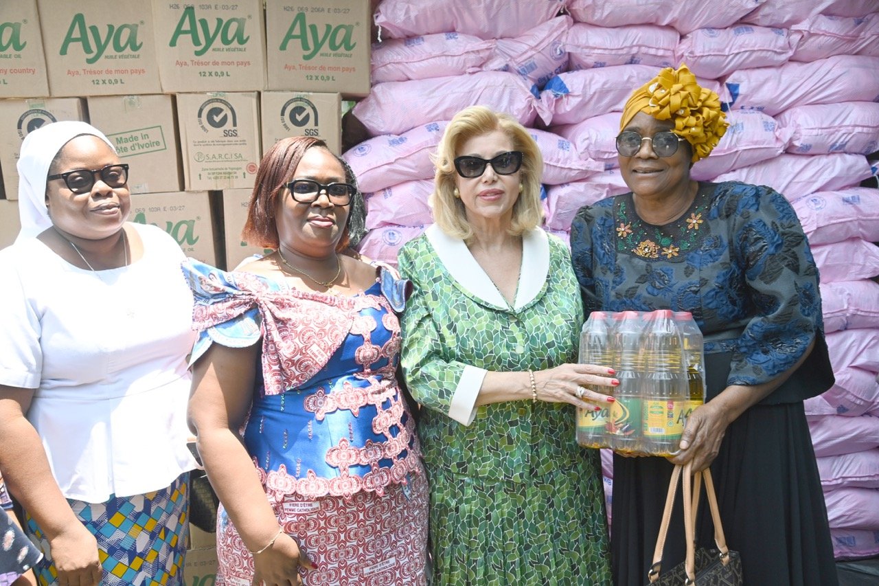 Pâques 2026 : La Première Dame fait un don en vivres de 130 millions FCFA à la communauté chrétienne