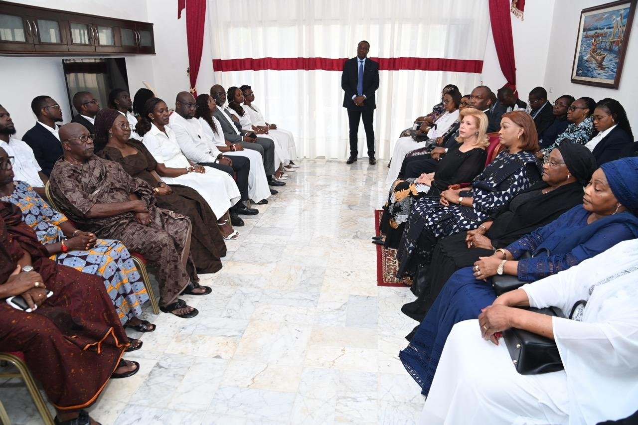 Disparition : Dominique Ouattara au chevet de la famille de Me Tano Emmanuel