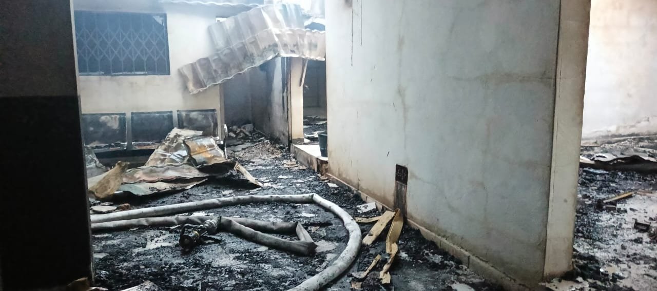 Tafiré : un incendie ravage une partie de la mairie, d’importants dégâts matériels, aucune perte humaine