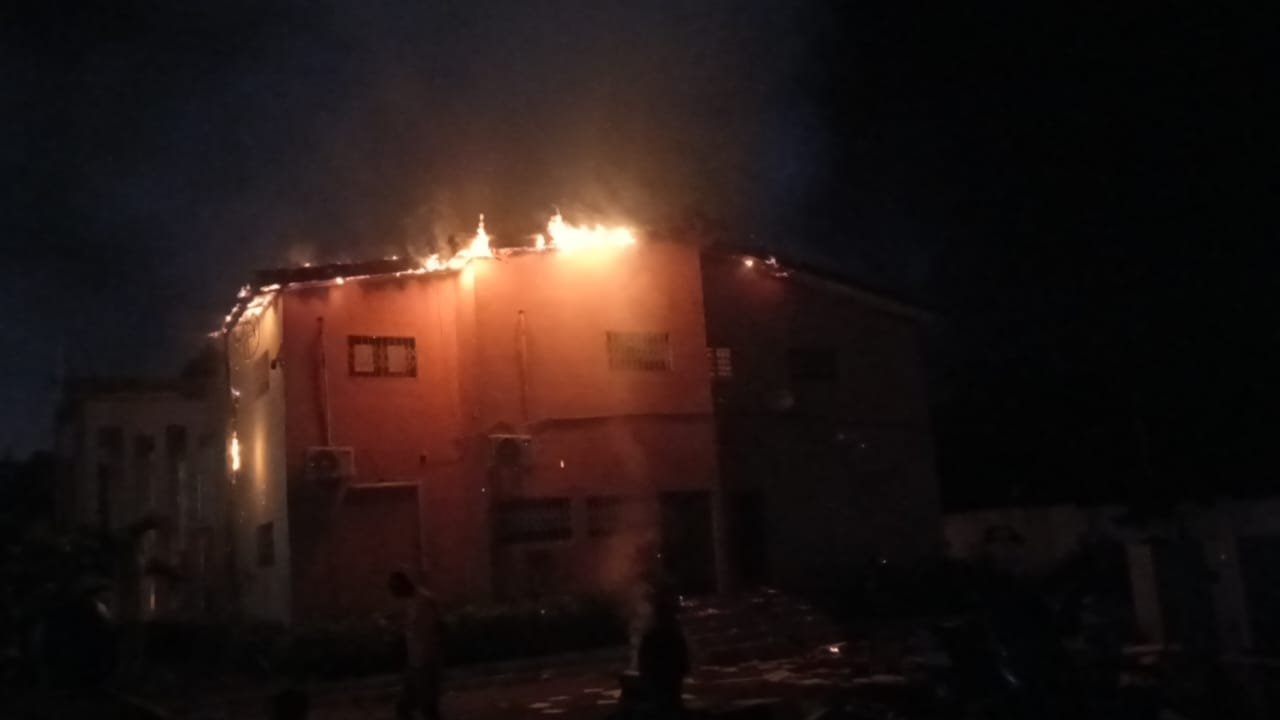 Tafiré : un incendie ravage une partie de la mairie, d’importants dégâts matériels, aucune perte humaine