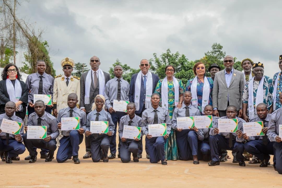 Centre de service civique d'Adzopé : Les précieux conseils de Patrick Achi et Mamadou Touré à la première promotion