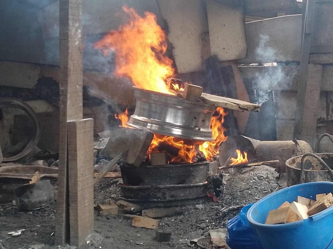 Reportage -Koumassi - Usines à ciel ouvert : Dans la fournaise où naissent les marmites ivoiriennes