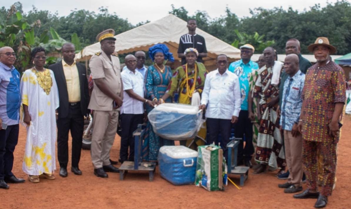 Ebokoffi : Les populations traduisent leur reconnaissance à Aka Aouélé