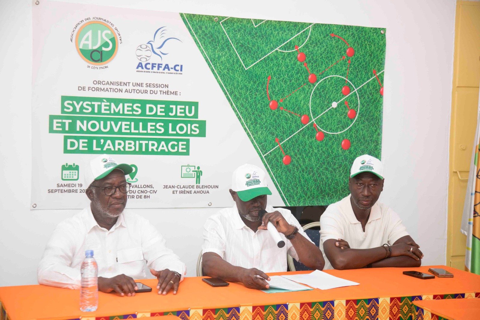 Football : L'AJSCI et l'ACFFA-CI outillent des acteurs sur les « Systèmes de jeu »