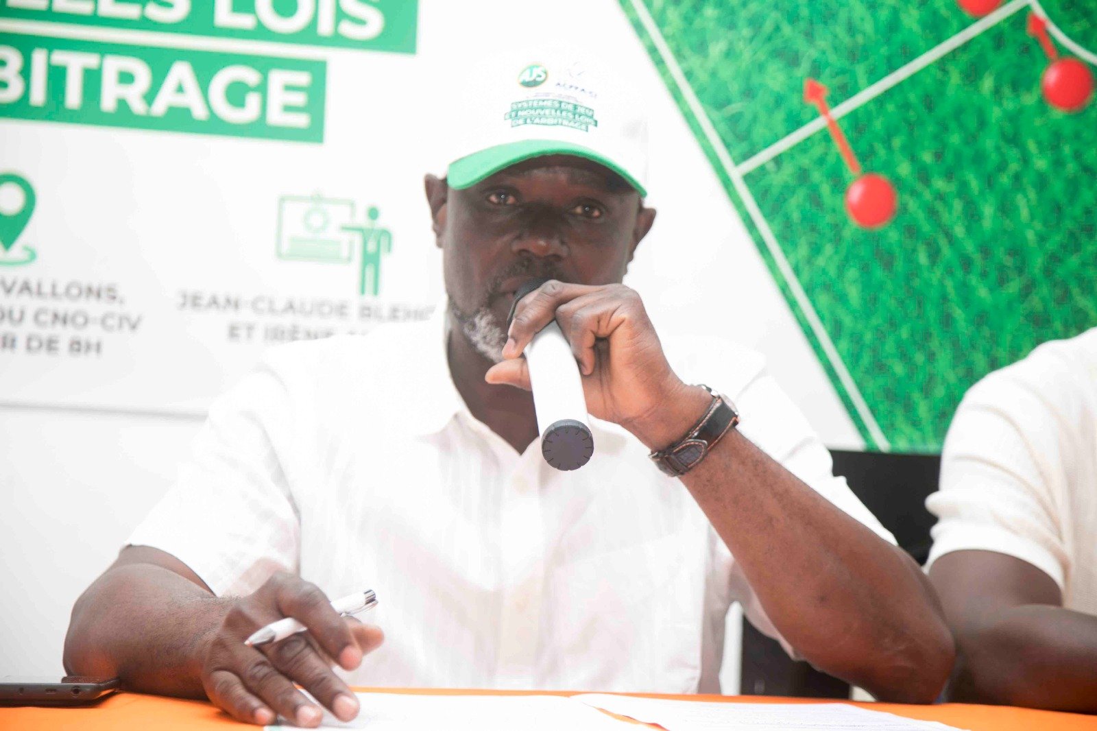 Football : L'AJSCI et l'ACFFA-CI outillent des acteurs sur les « Systèmes de jeu »