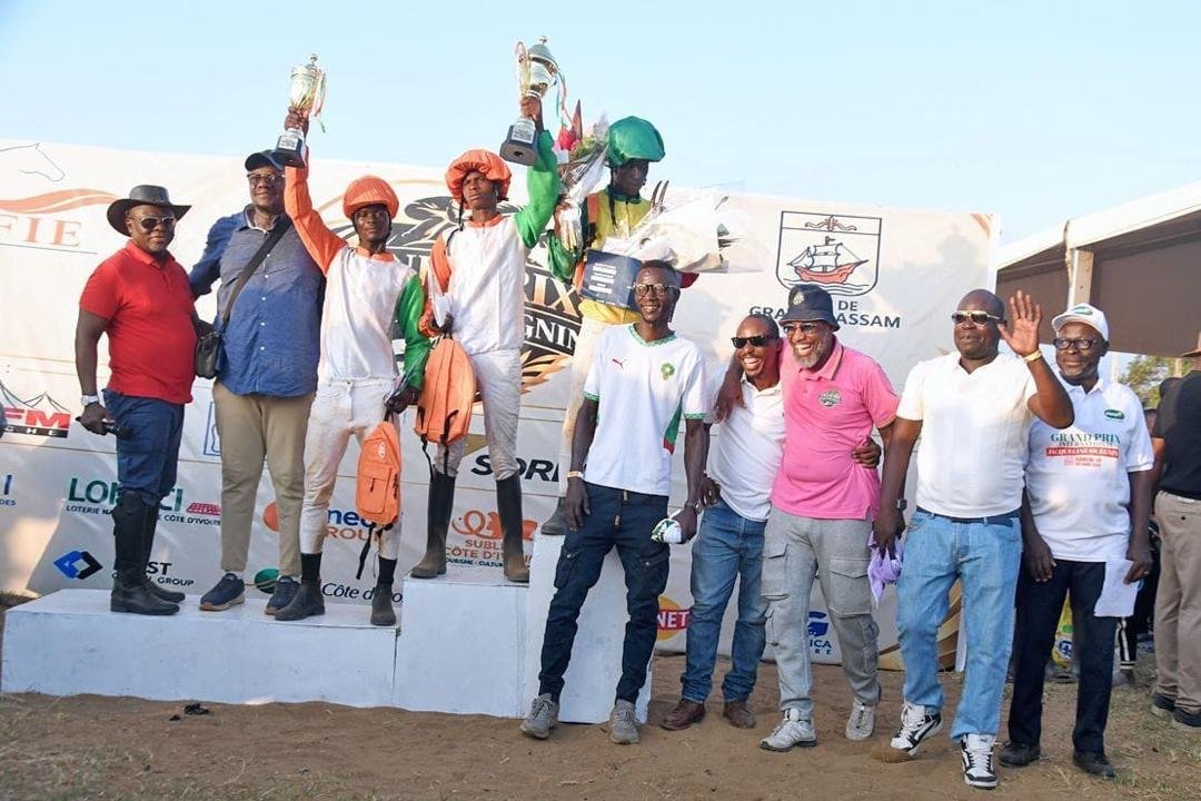 Grand Prix Jacqueline Ouégnin : Oumrabi sacré lors d’un hommage à une pionnière de l’équitation ivoirienne à Grand-Bassam