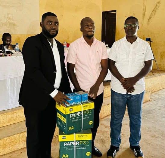Grand-Béréby : Bob Yao offre un important lot de matériel de travail à l’administration du Lycée moderne Gosso Yabayou Alphonse