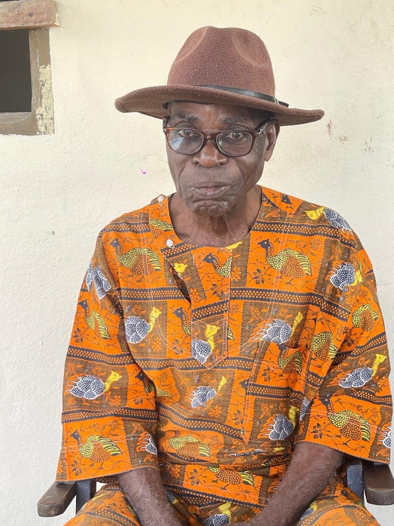 Jacqueville : Narcisse N’Guessan devient, à 80 ans, le chef d’Akrou et tend la main aux familles dissidentes